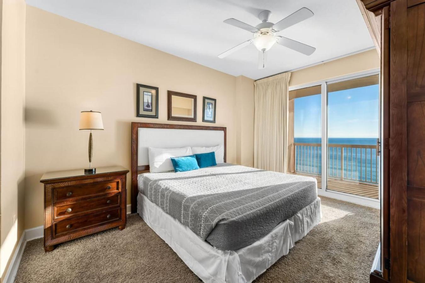 Sunrise 1405 Holiday home